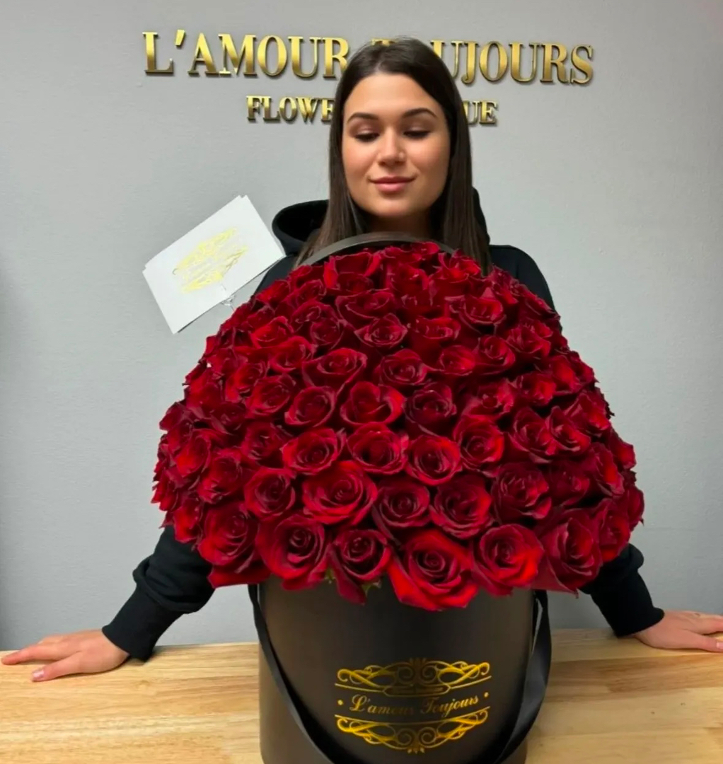L'amour Toujours Flower Boutique Image