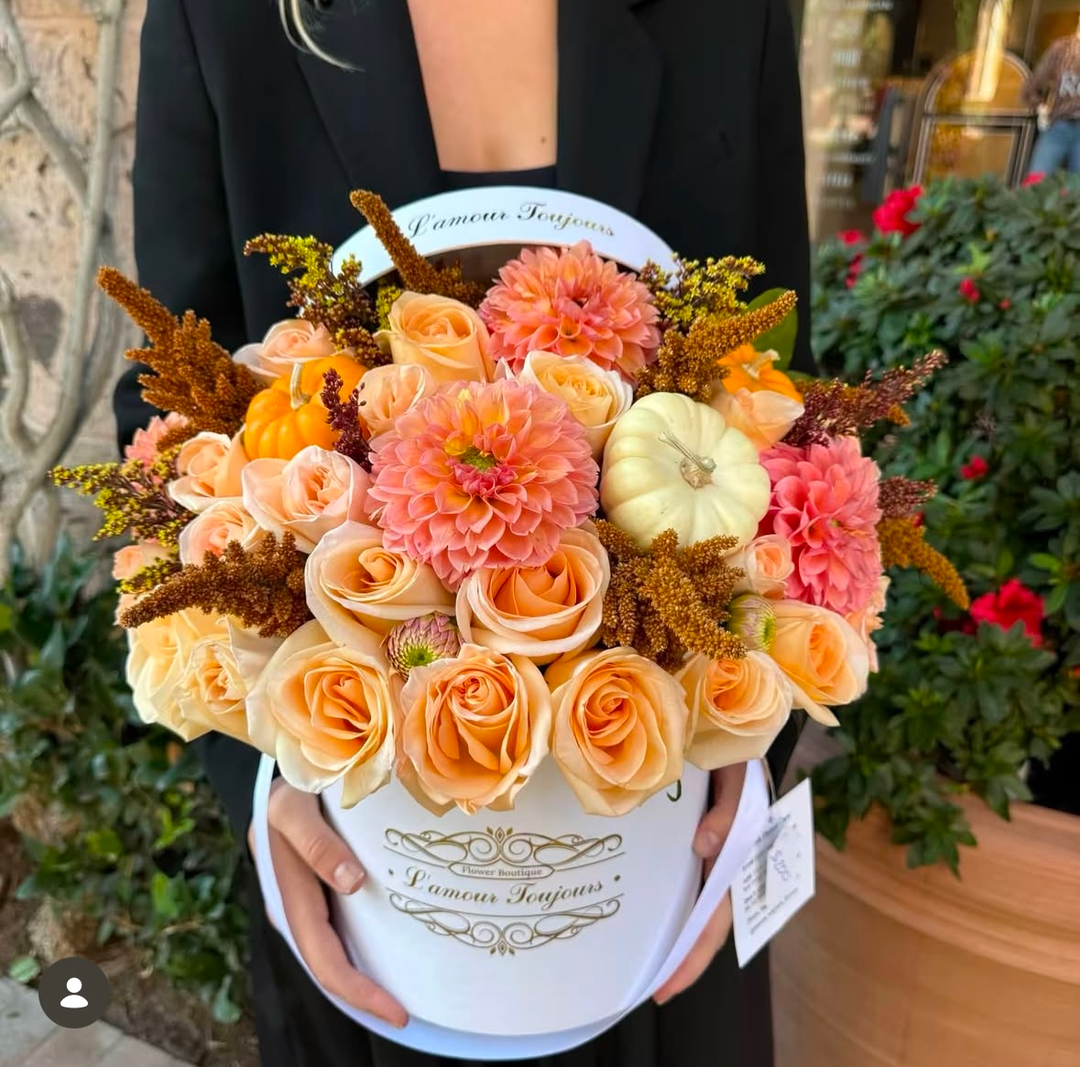 L'amour Toujours Flower Boutique Image