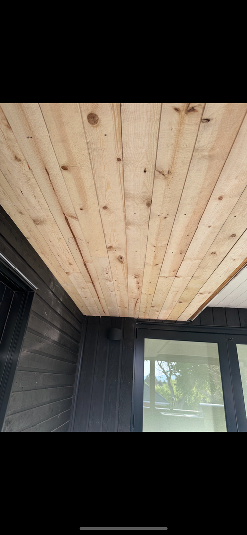 Utah Roofing & Exteriors Image