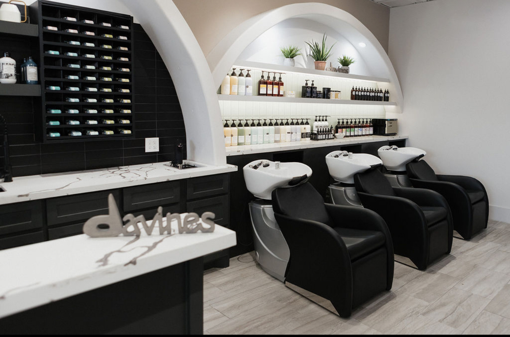 Bronde Blvd Salon - The Woodlands - Magnolia Image
