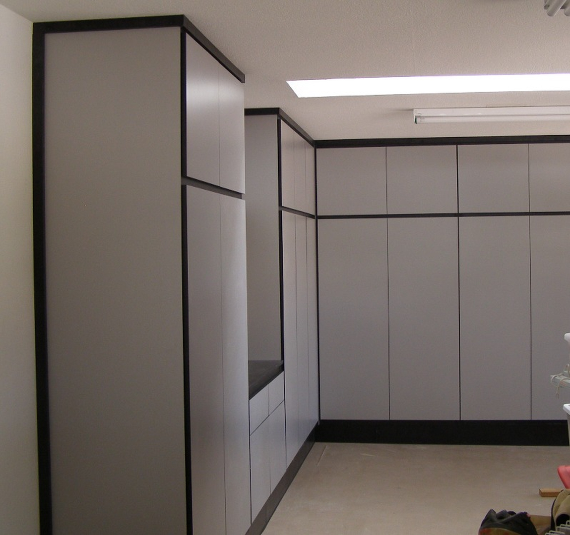 Triton Garage &amp; Closet Systems Logo