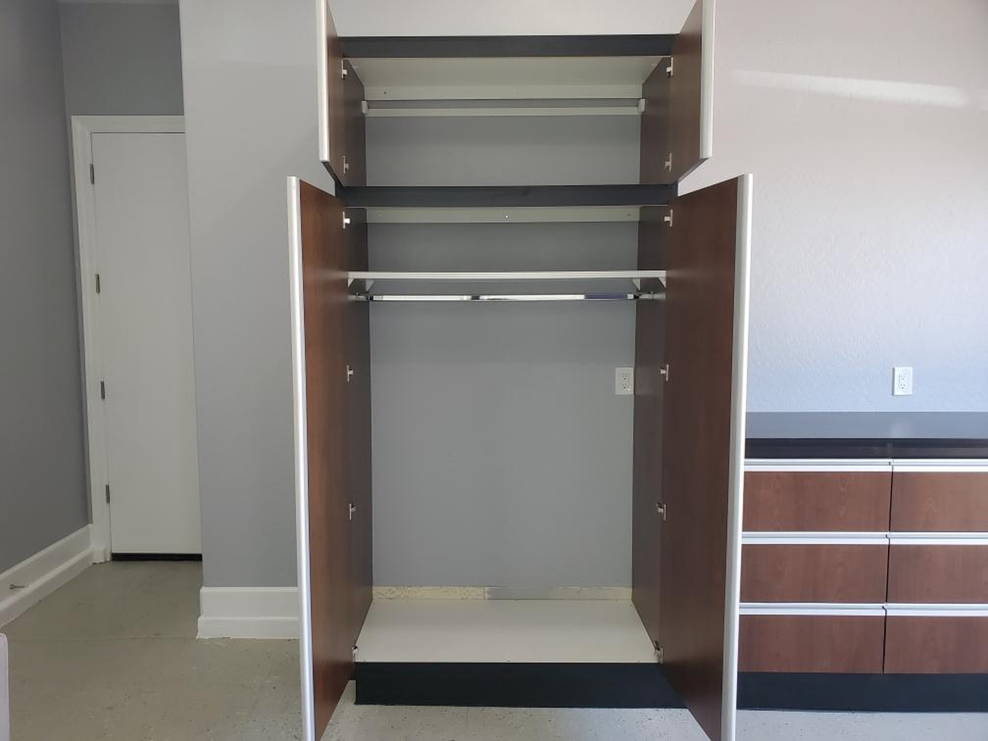 Triton Garage & Closet Systems Image