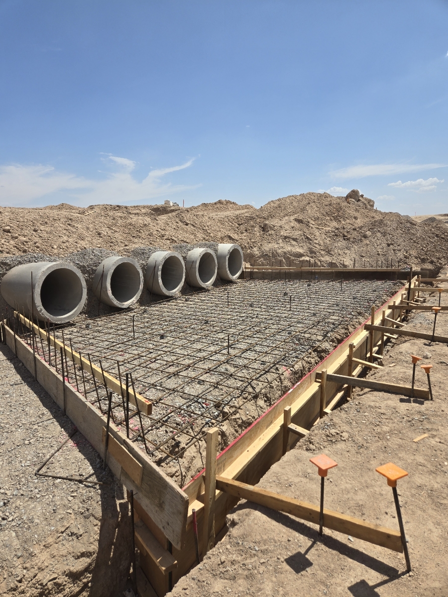 Molina Contracting Inc Image