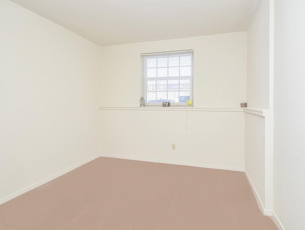 Village 1 Apartments - Lawrence, KS