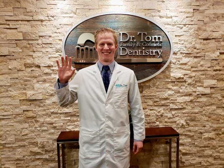 Dr. Tom Family & Cosmetic Dentistry Image