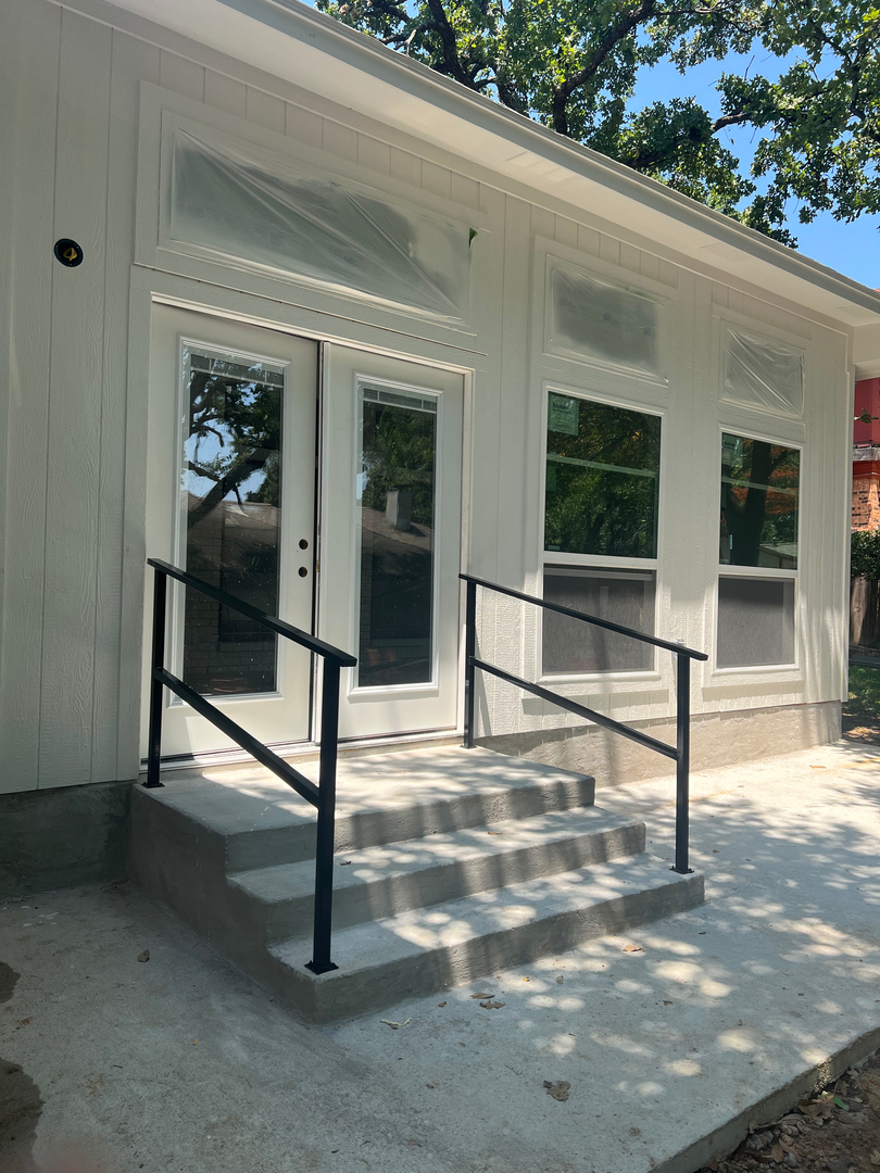 RD Howard Roofing Image