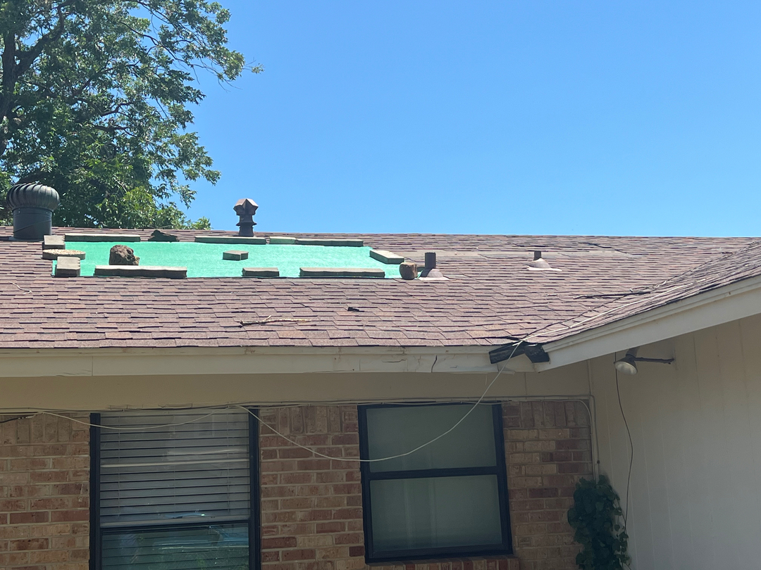 RD Howard Roofing Image