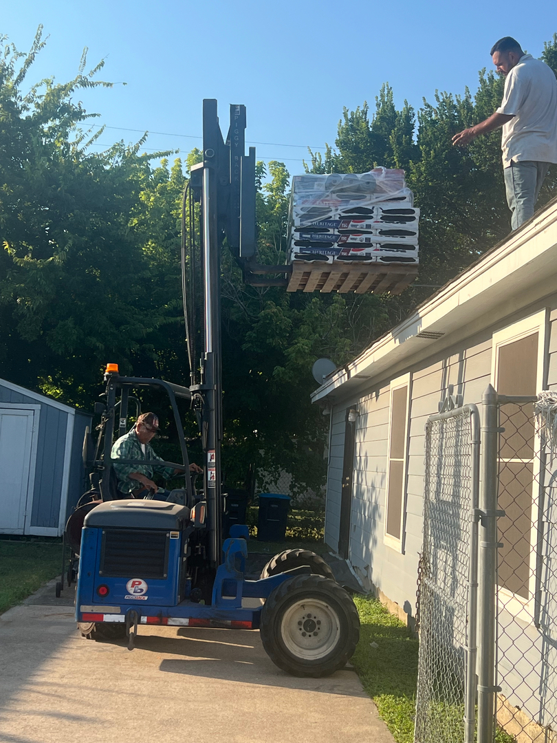 RD Howard Roofing Image