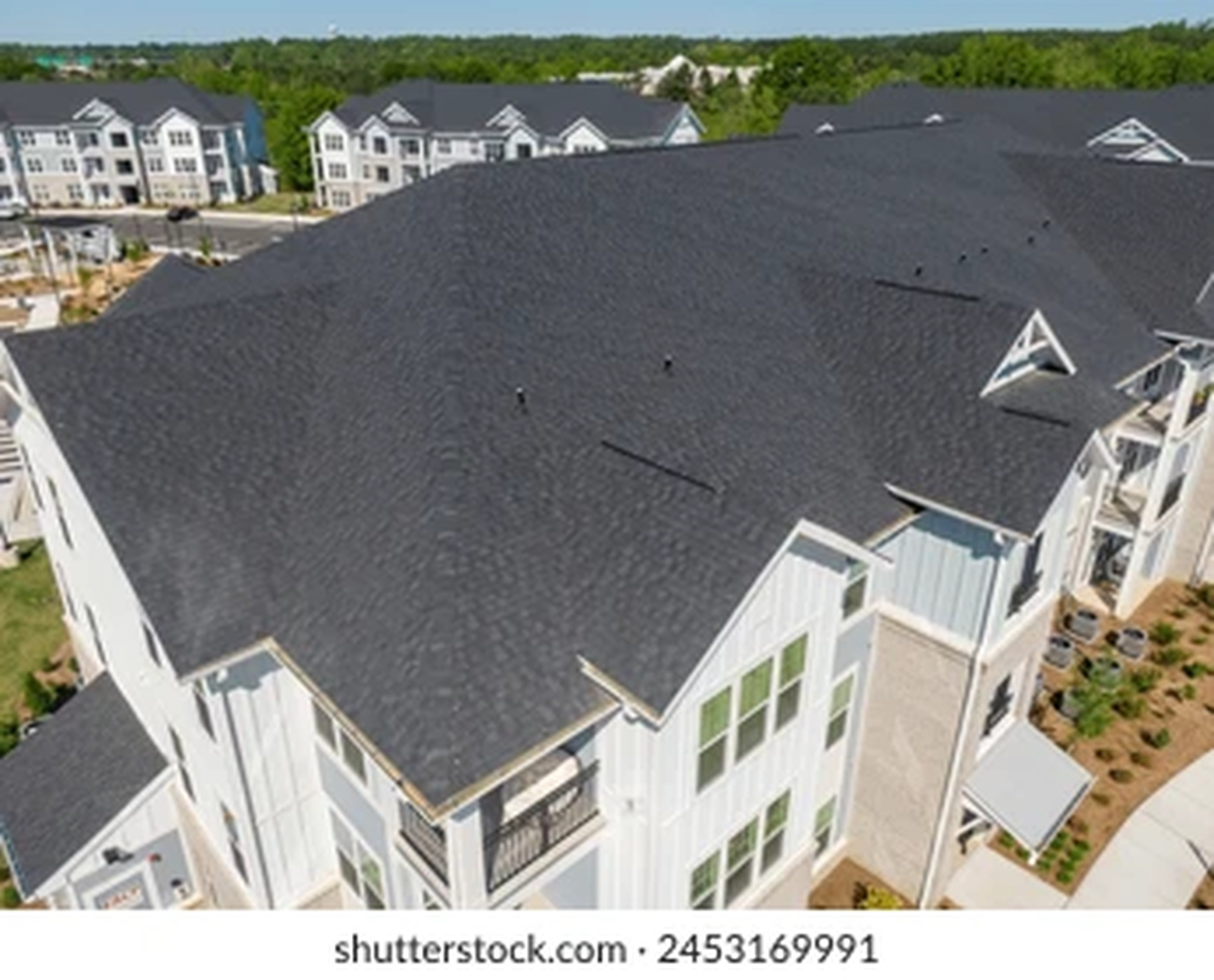 RD Howard Roofing Image