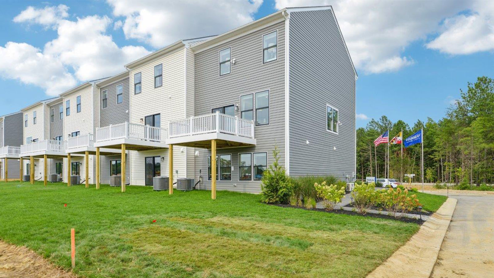 Pinegrove Townhomes by D.R. Horton Image