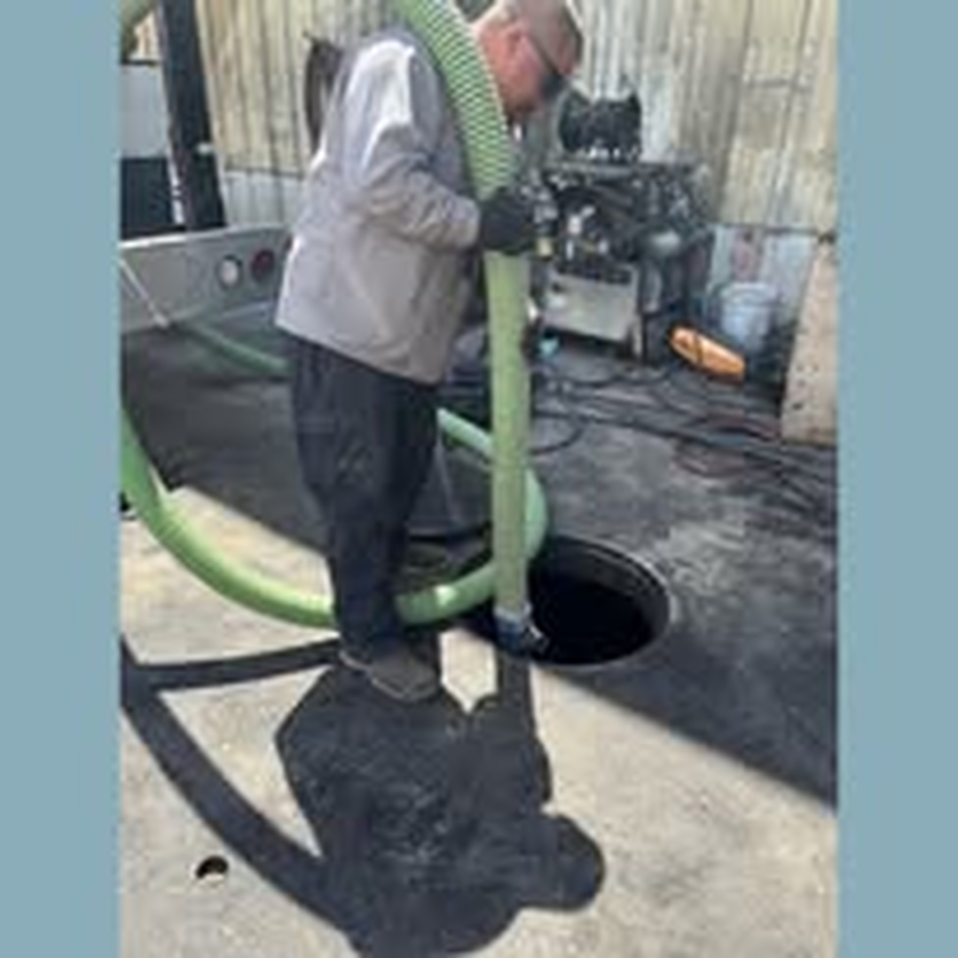 Busy D Pumping Image