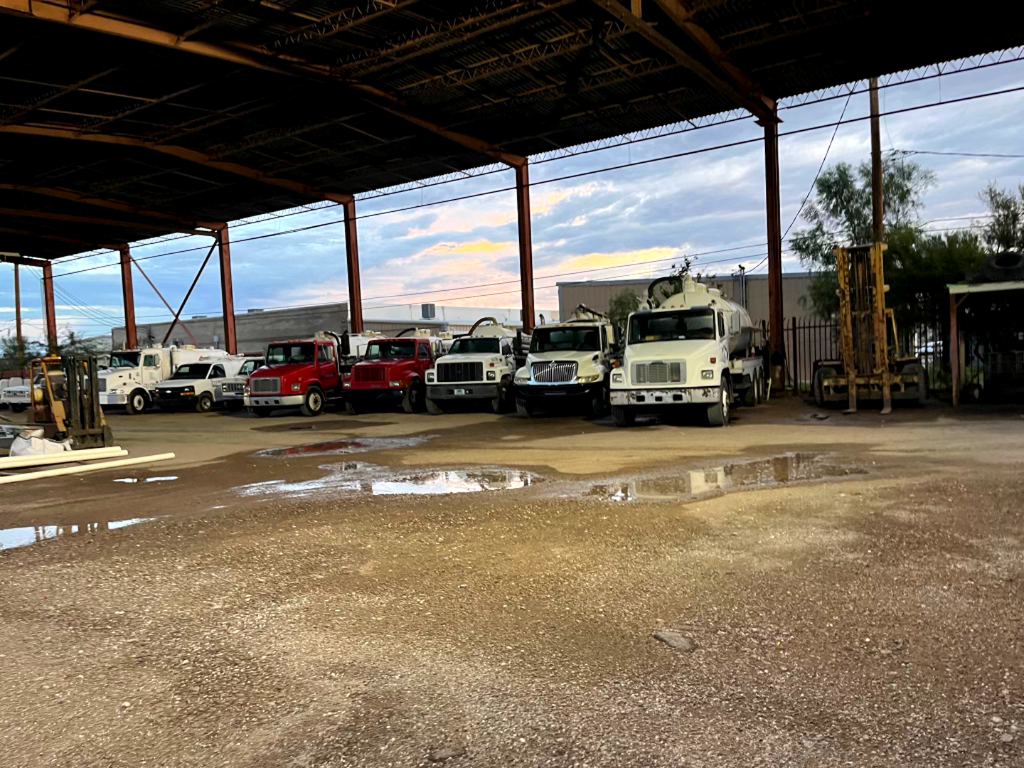 Busy D Pumping Image