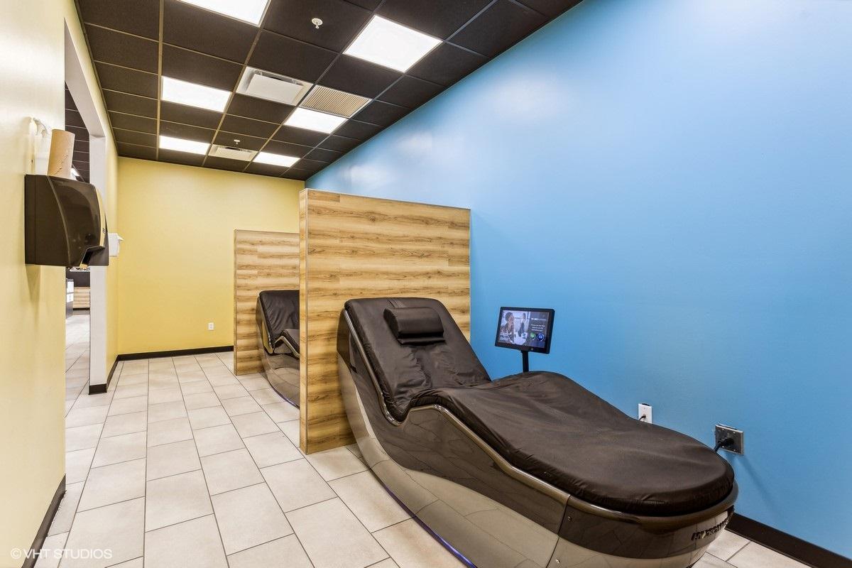 Crunch Fitness - Hixson Image