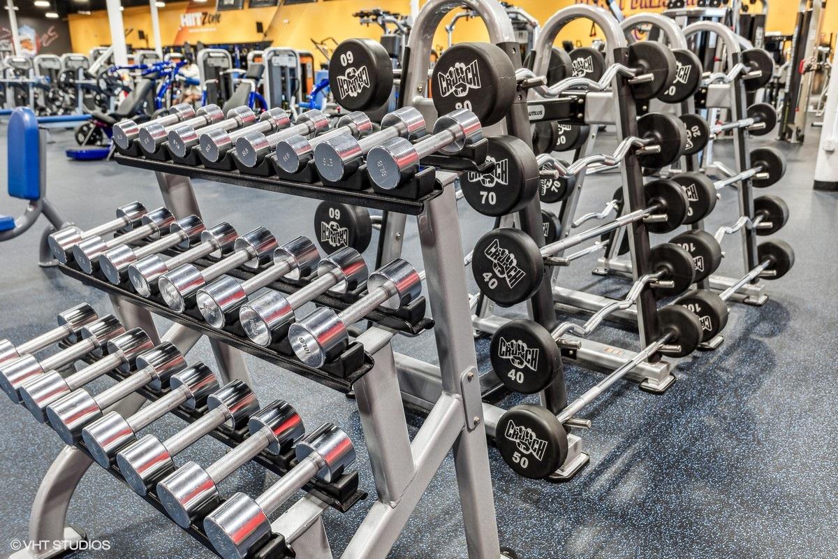 Crunch Fitness - Hixson Image