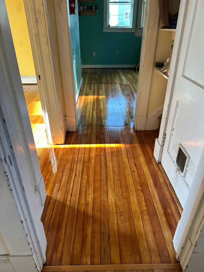Buff & Coat Hardwood Floor Refinishing Image