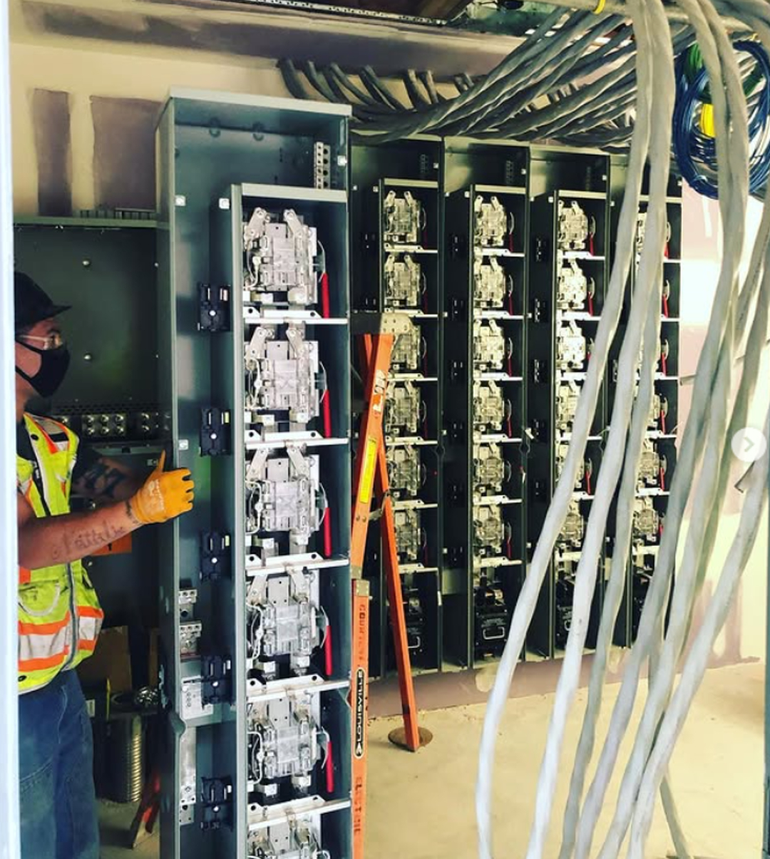 Courtesy Electric Company Image