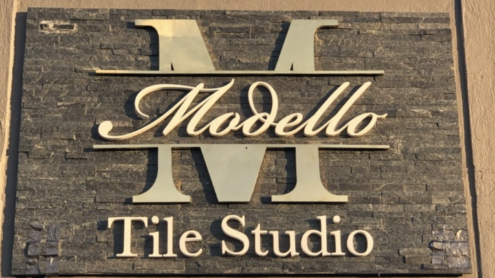 Modello Tile Studio Logo