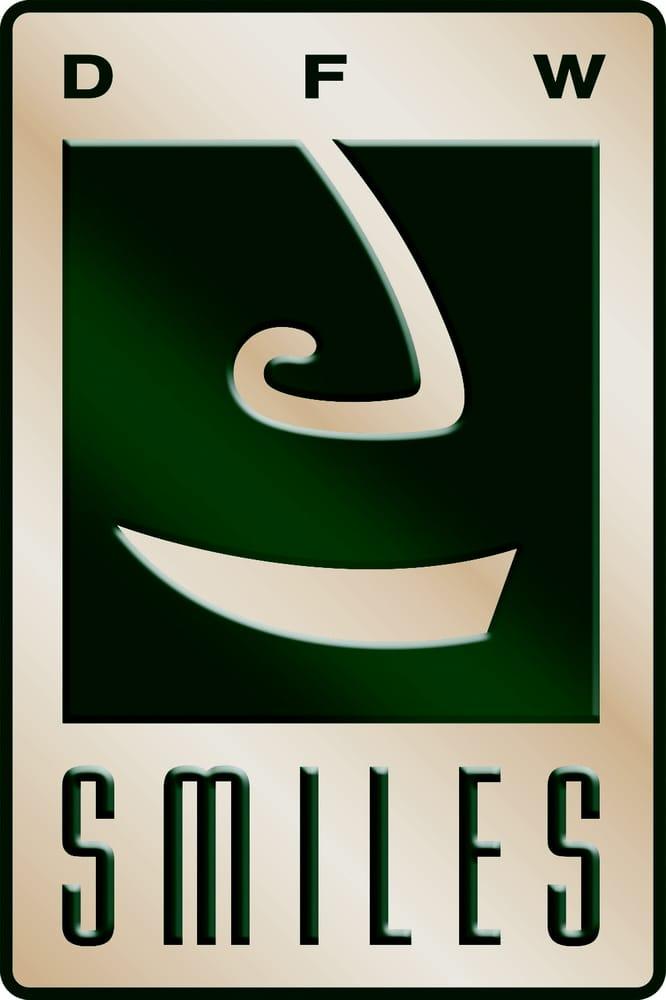 DFW Smiles Logo