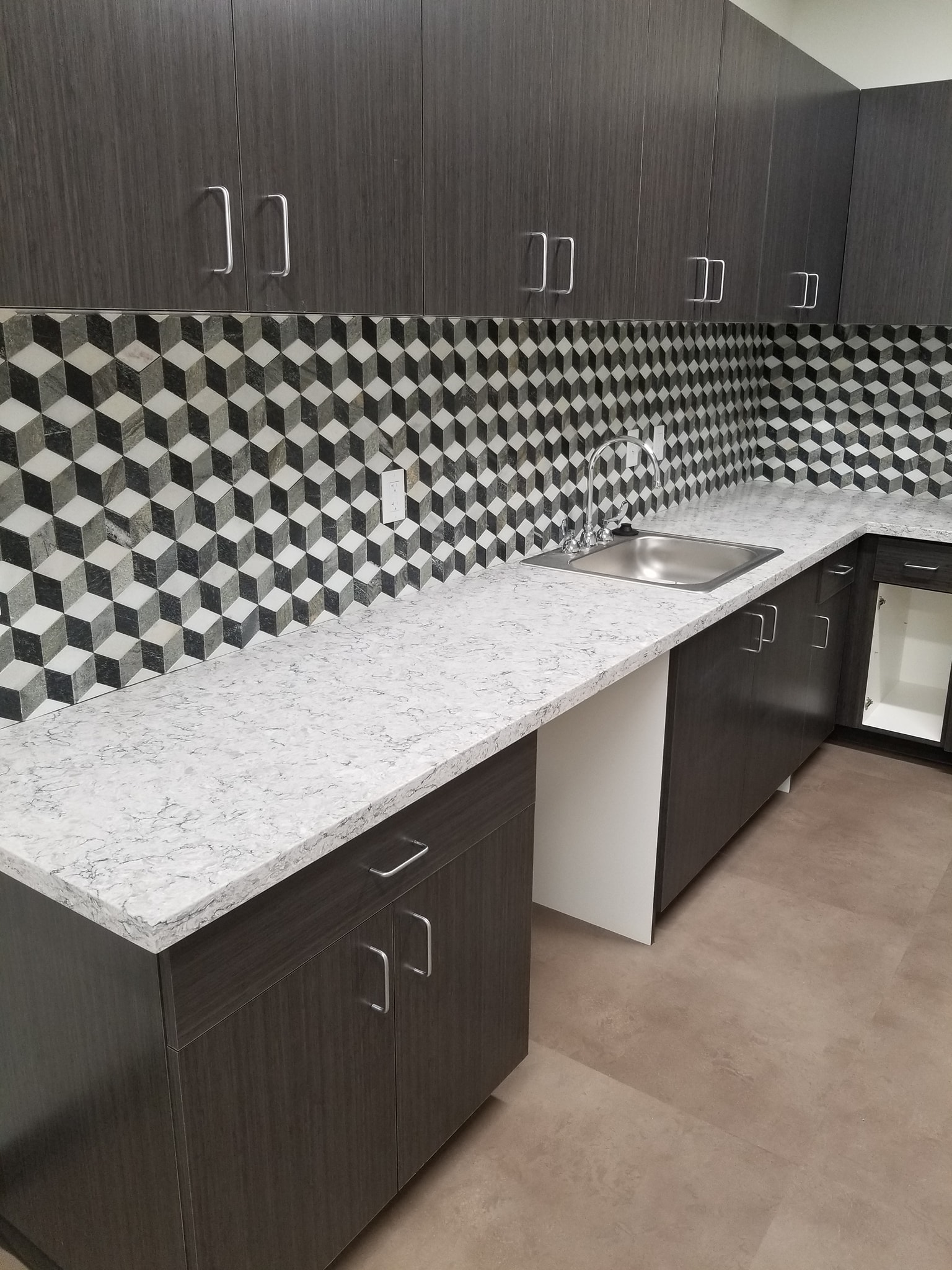 Above & Beyond Countertops LLC Image