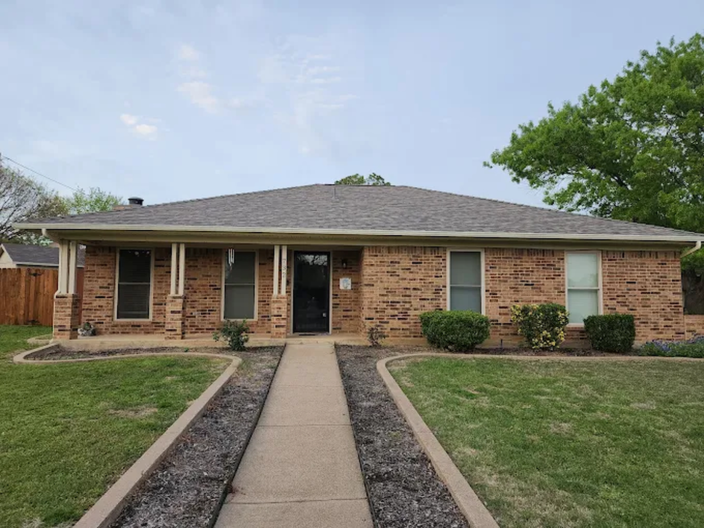 Texas Best Roofing Solutions, LLC Image