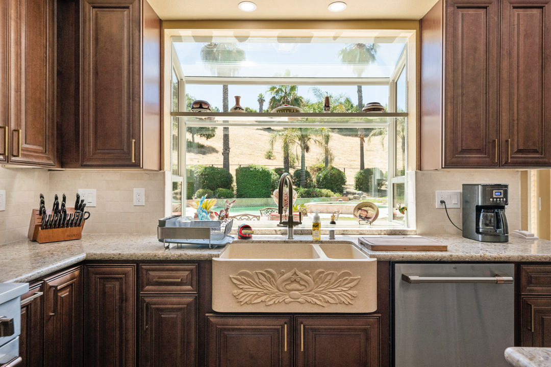 Design Onn Point Image