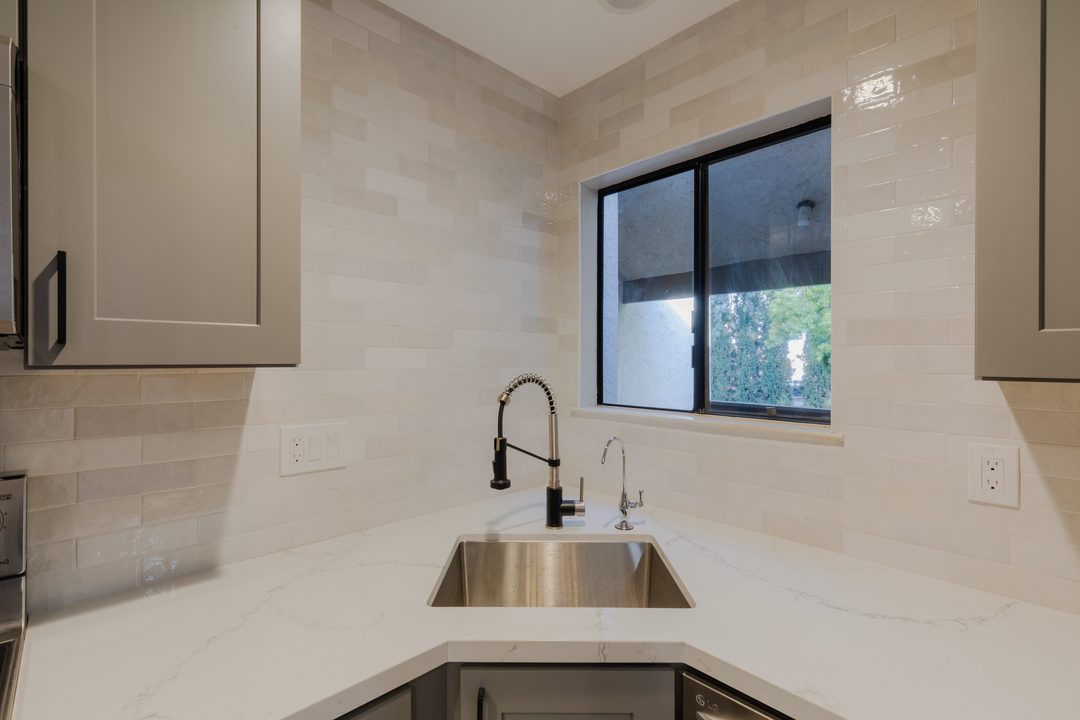 Design Onn Point Image