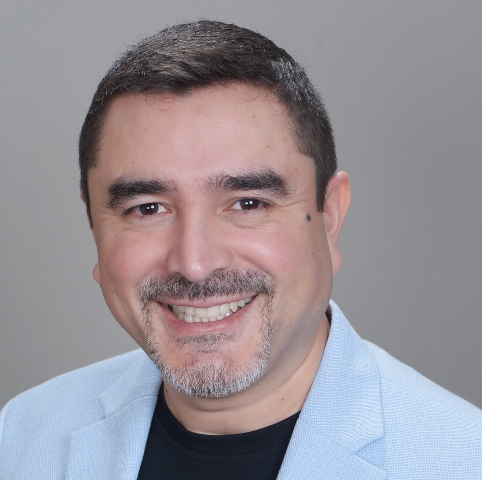 Barrett Financial Group, Inc - Rey Garcia Logo