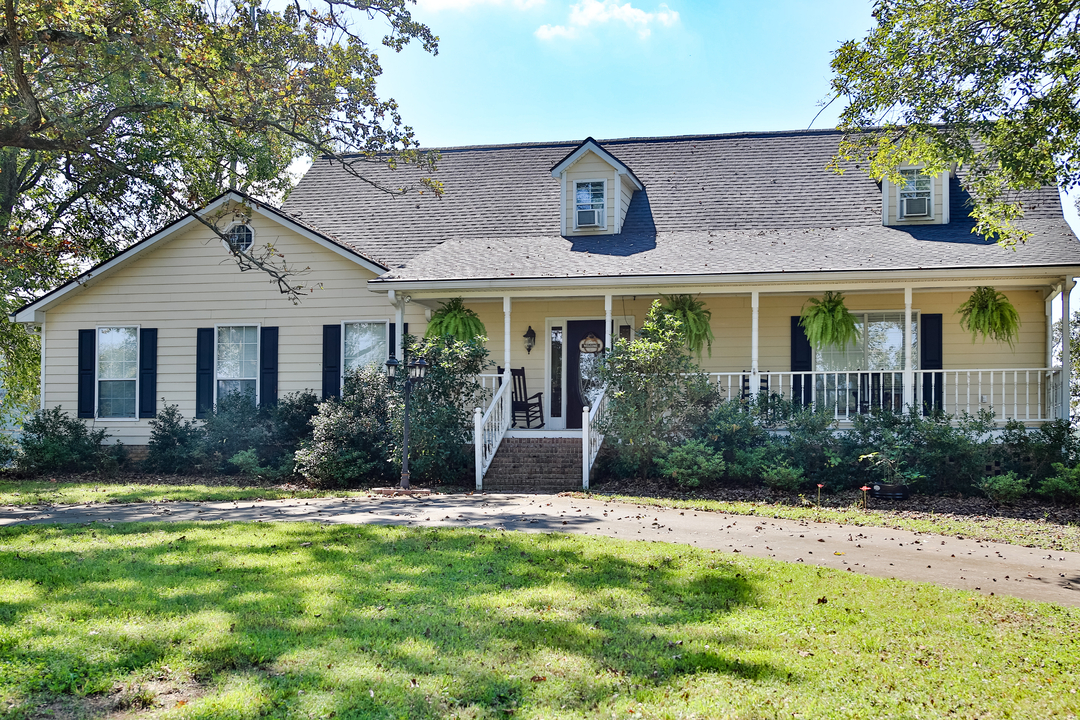 Sentinel Exteriors LLC Image