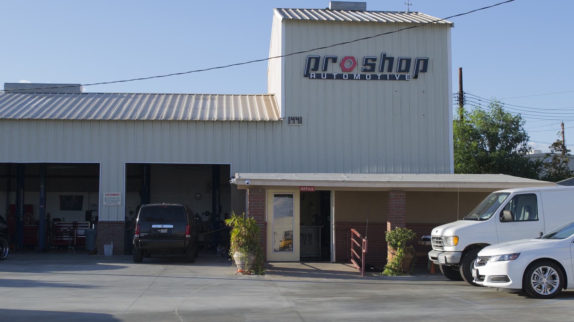 Proshop Automotive Image