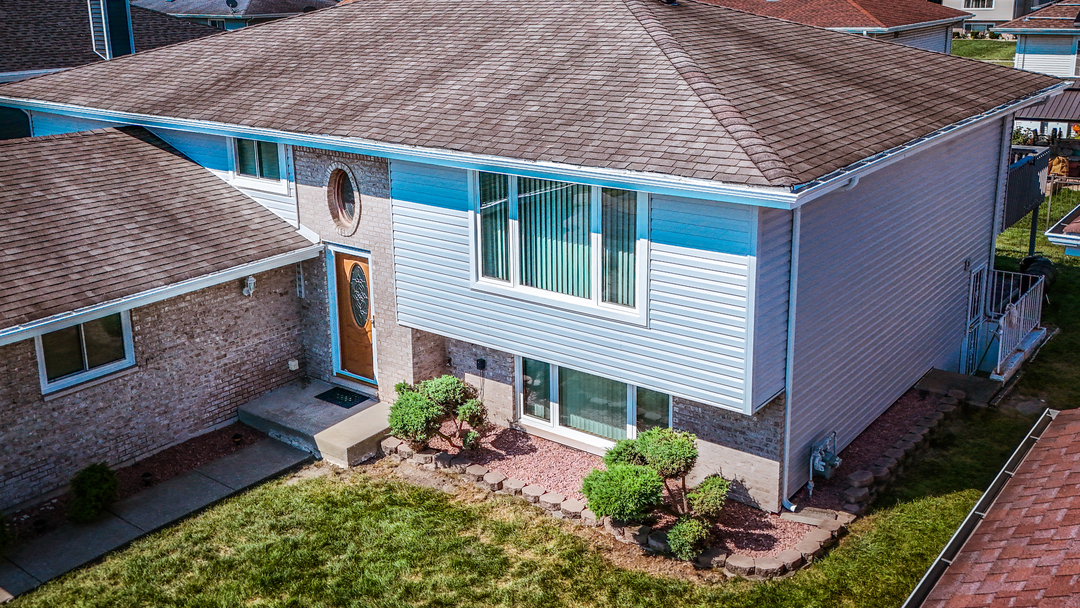 J&P EXTERIORS 1 INC Image