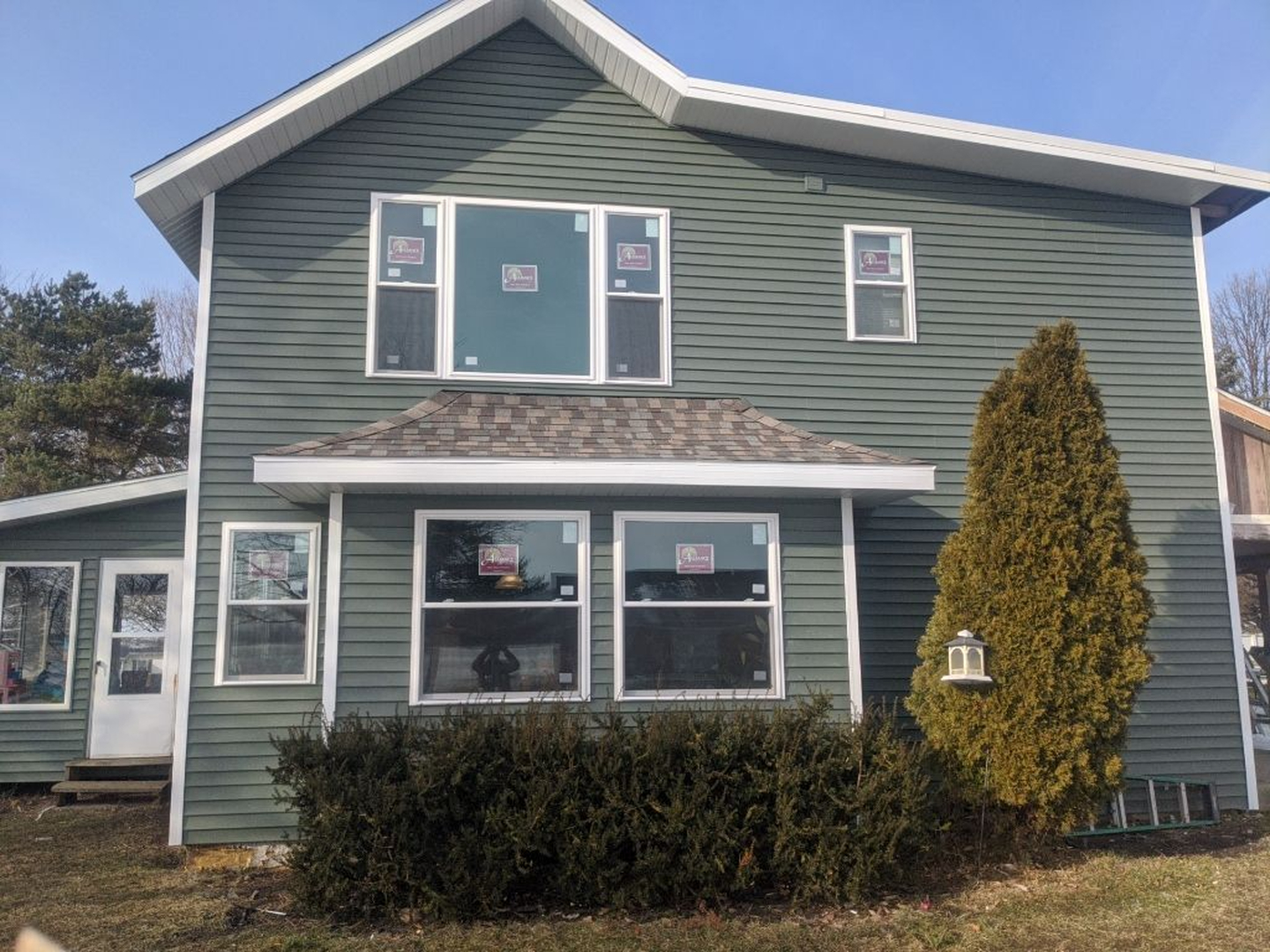 Acme Home Exteriors Image