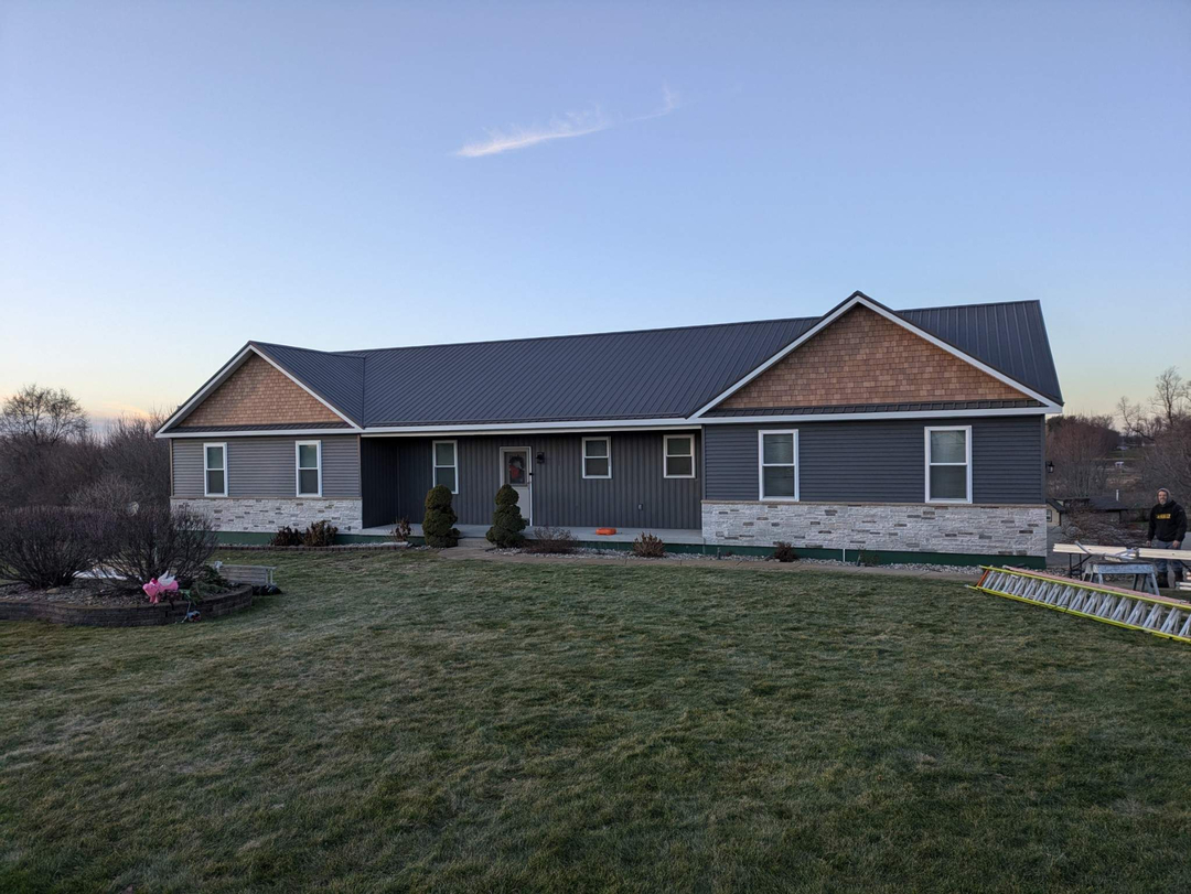 Acme Home Exteriors Image