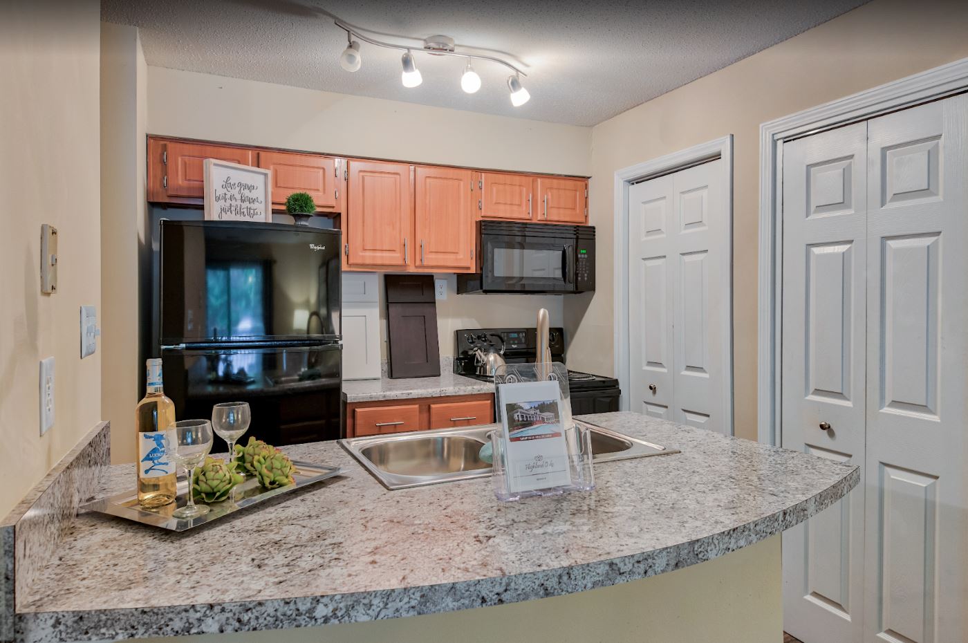 Highland Oaks Apartments - Winston Salem, NC