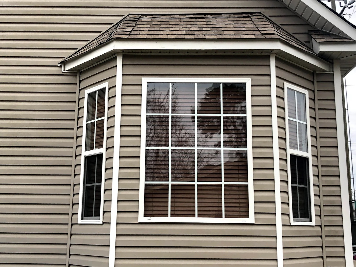 Langley Contracting Roof Specialists Image