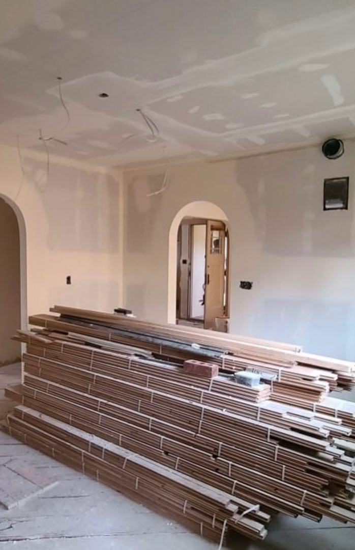 LUKS Construction Hardwood Flooring Image