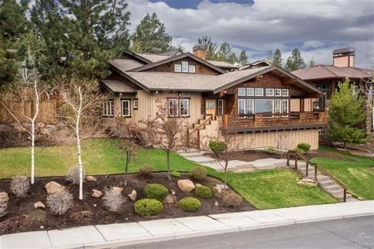 Newport Avenue Landscaping Image