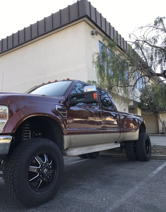 Sonoma Tire Center Image