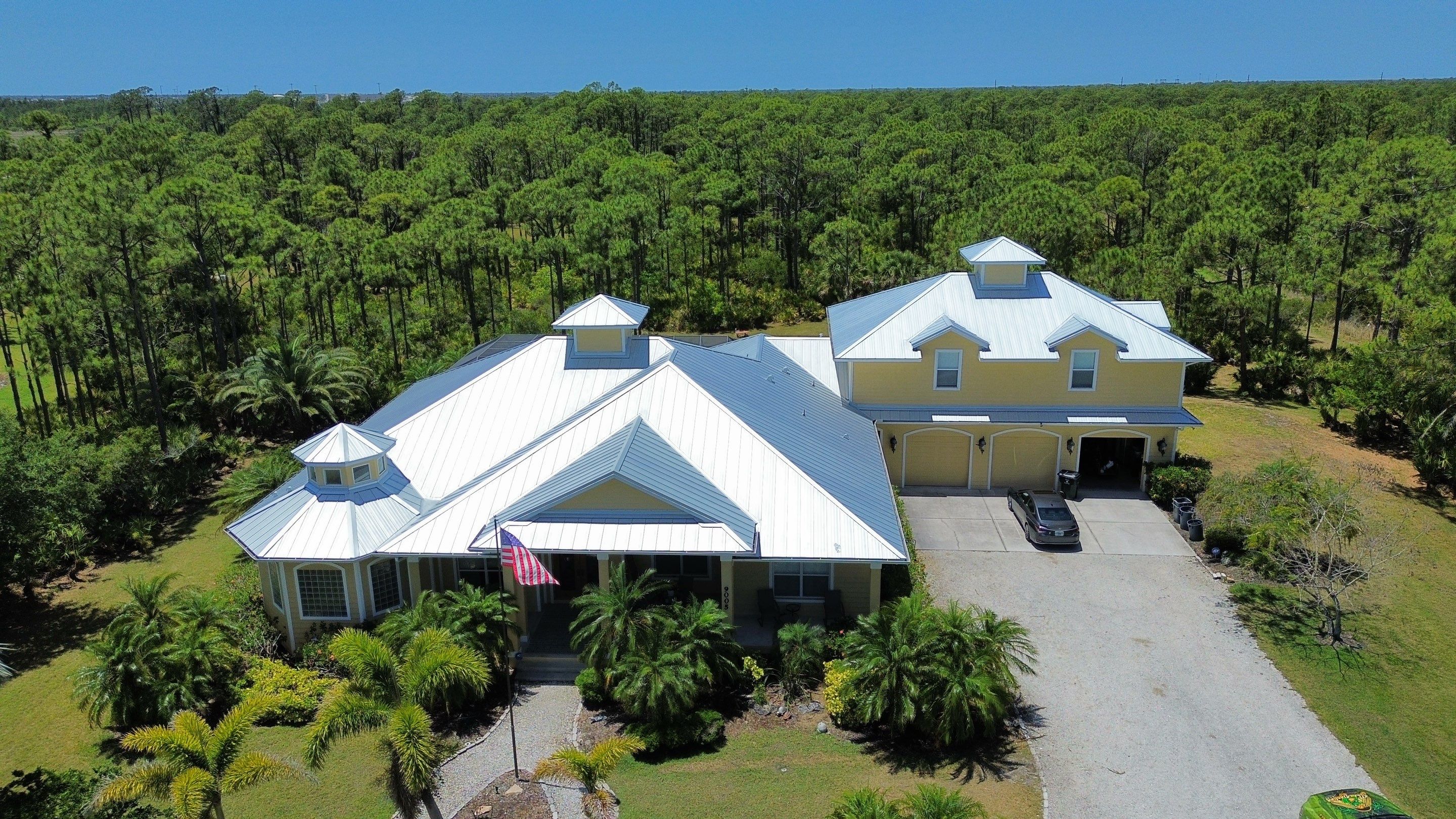 Shea Roofing LLC Image