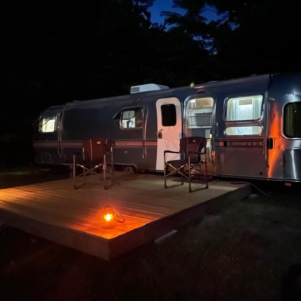 Fat Jack's Airstream Hideaway In the Great Northern Catskills Logo