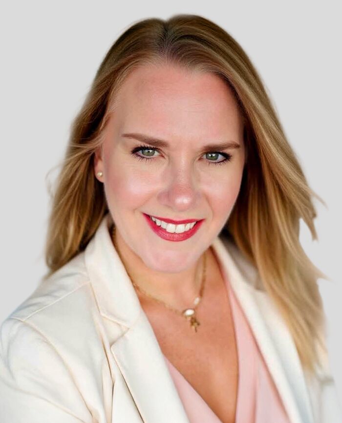 Andrea West at CrossCountry Mortgage Image