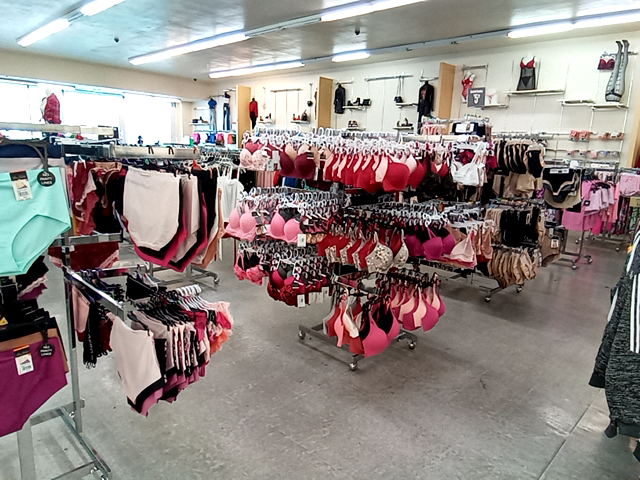 Melrose Family Fashions Image