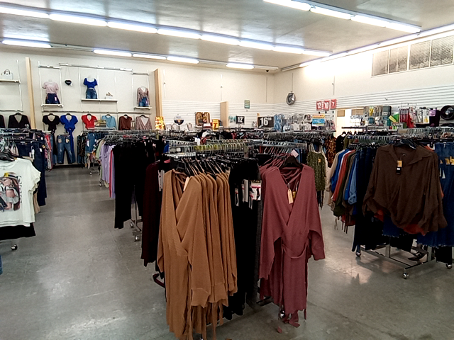 Melrose Family Fashions Image