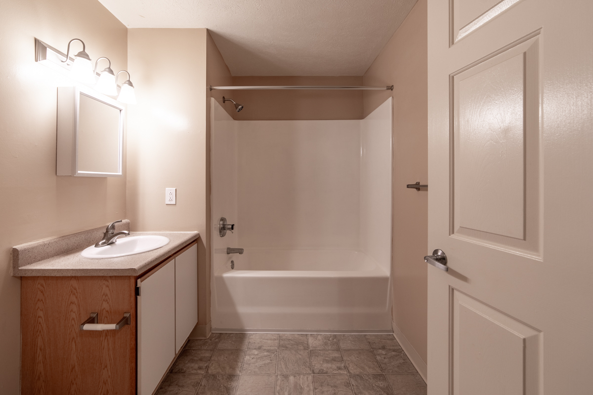 Bradford Ridge Apartments - Bloomington, IN