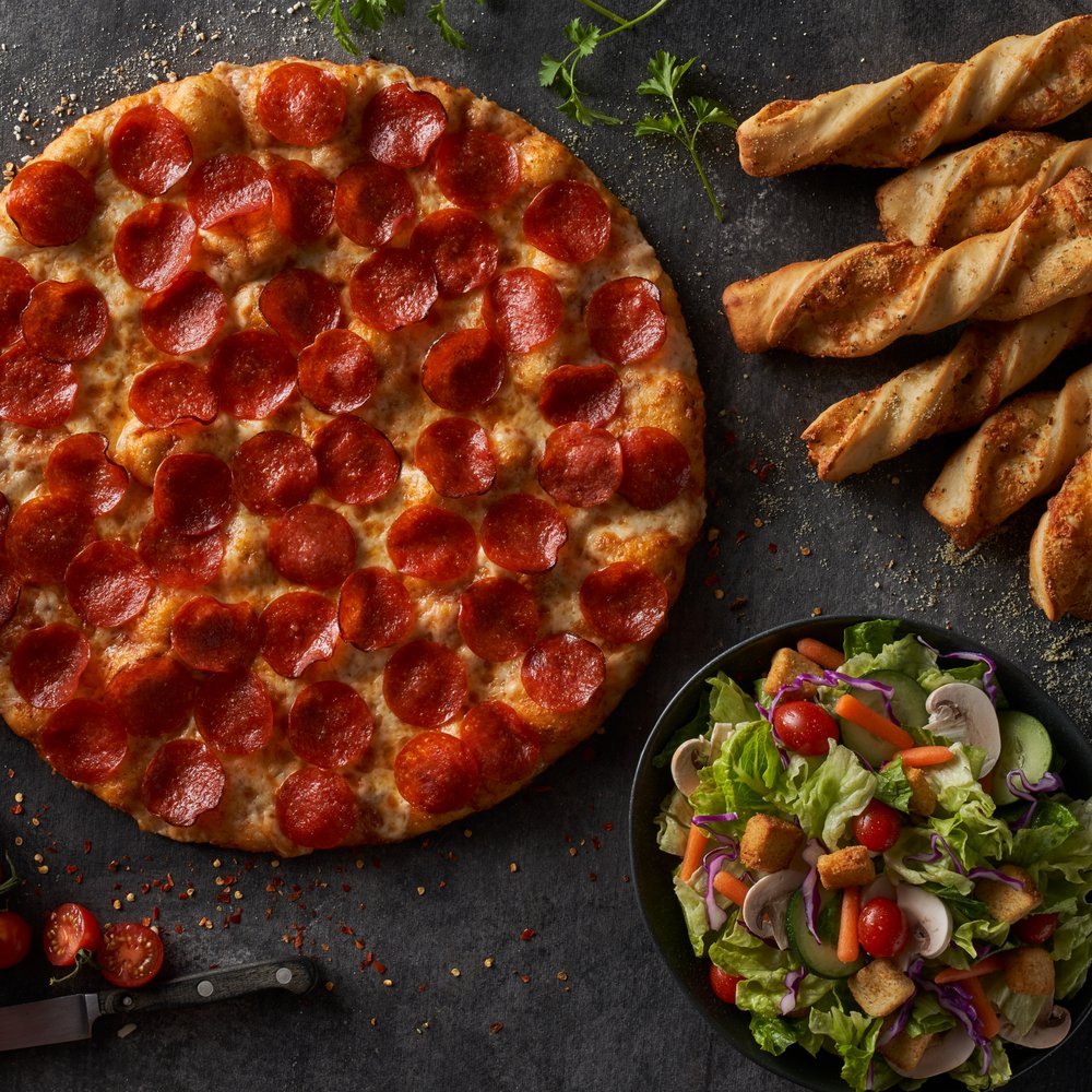 Round Table Pizza Image