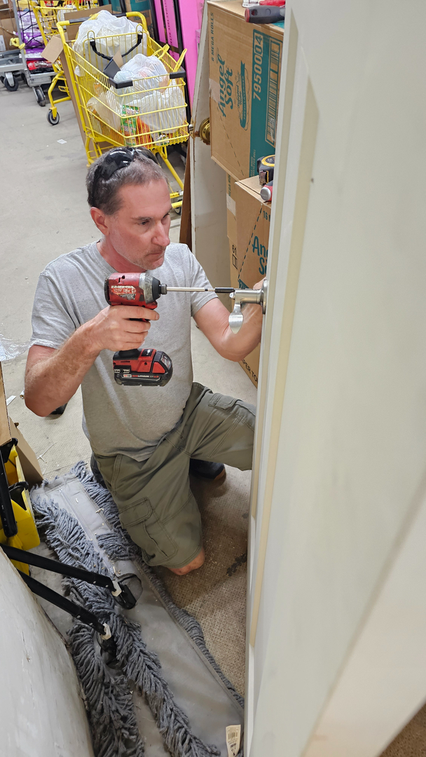 A-24 Hour Door National Inc Image