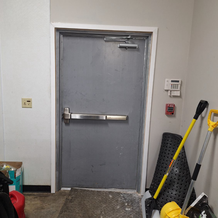 A-24 Hour Door National Inc Image