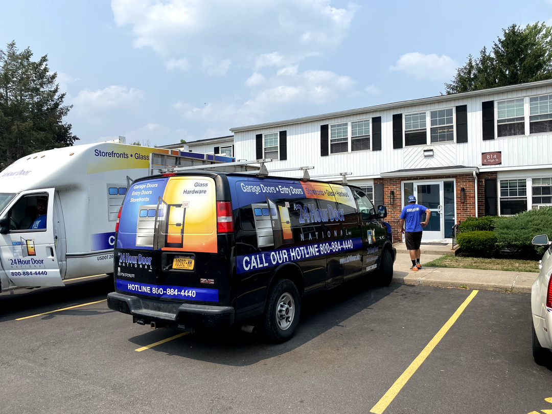 A-24 Hour Door National Inc Image