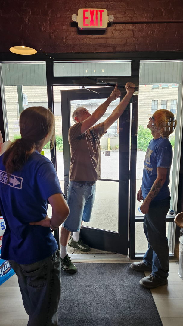 A-24 Hour Door National Inc Image