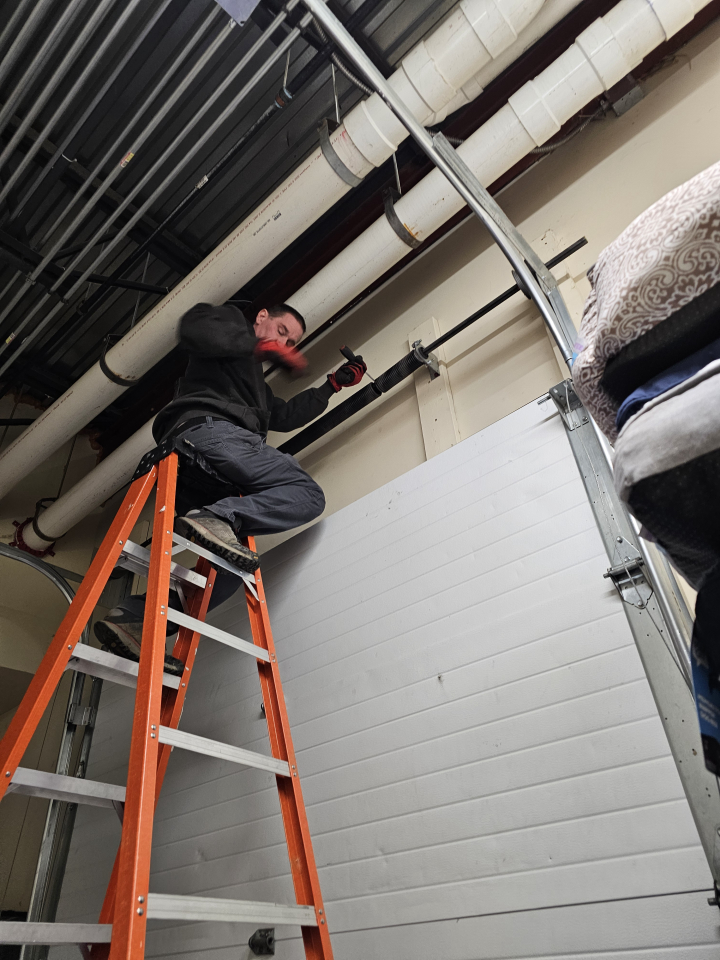 A-24 Hour Door National Inc Image