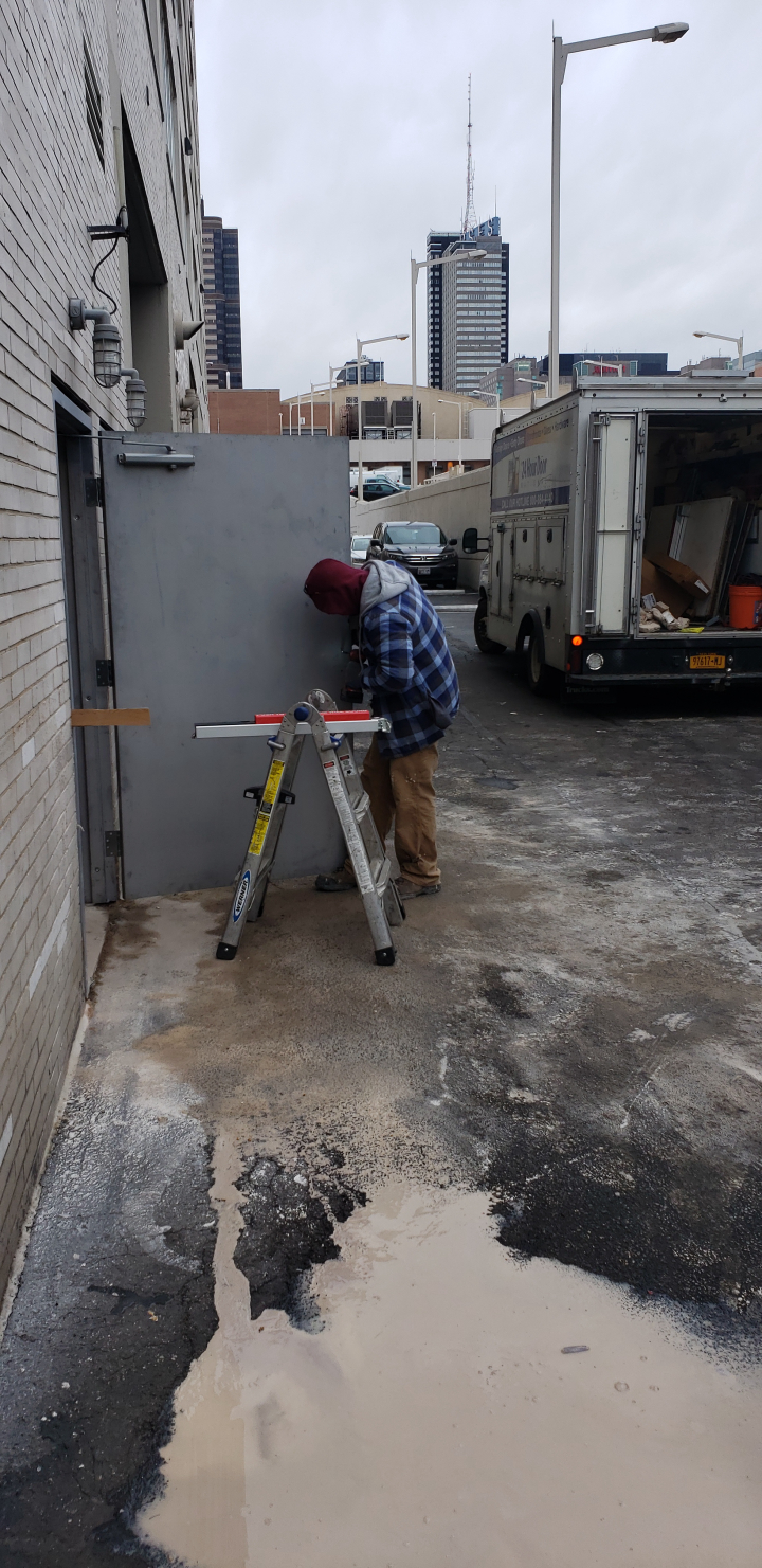 A-24 Hour Door National Inc Image